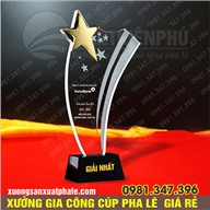 Cúp pha lê ngôi sao cao