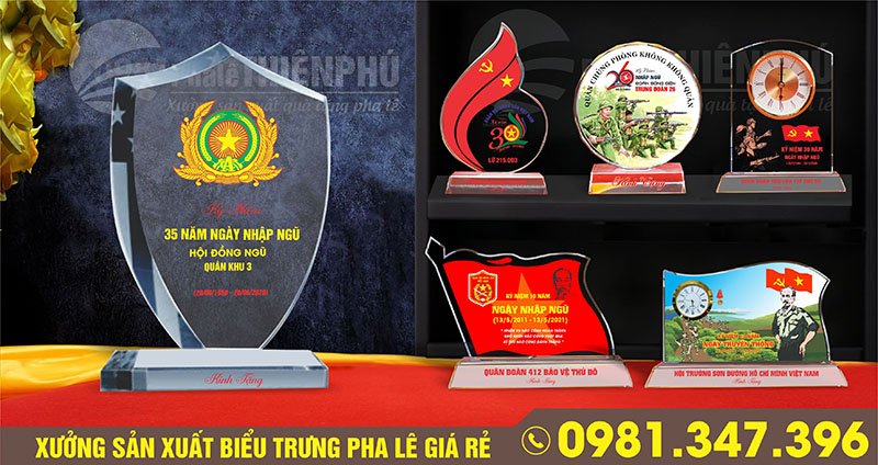 kỷ niệm chương pha lê 13
