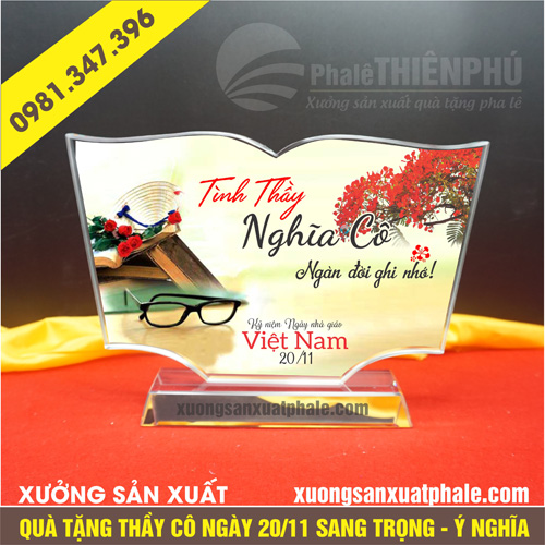 quà tặng 20/11 hình sách cân