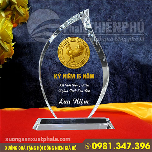 quà tặng móc khóa hội đồng niên 04