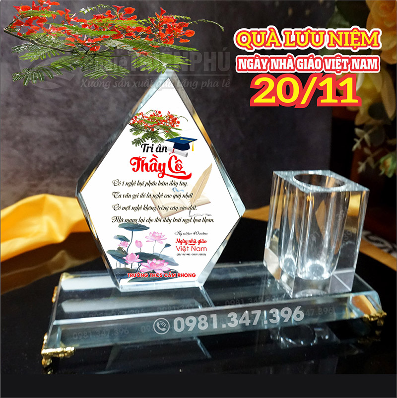 quà tặng 20/11 có cắm bút hình băng sơn