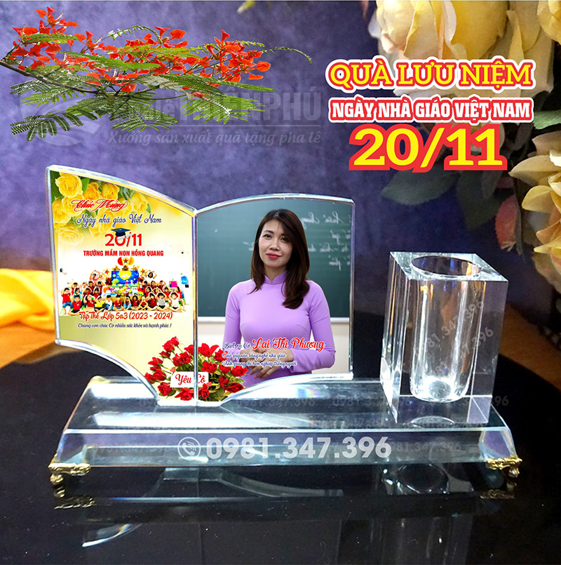quà tặng 20/11 có cắm bút hình quyển sách