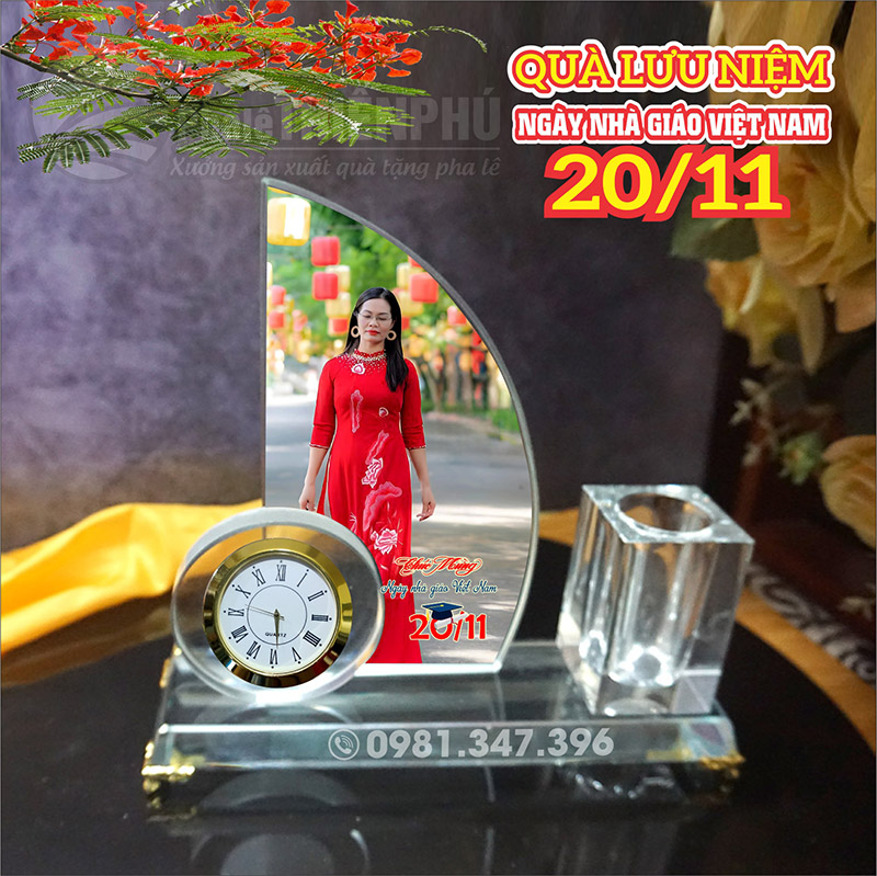 quà tặng 20/11 có cắm bút hình chóp