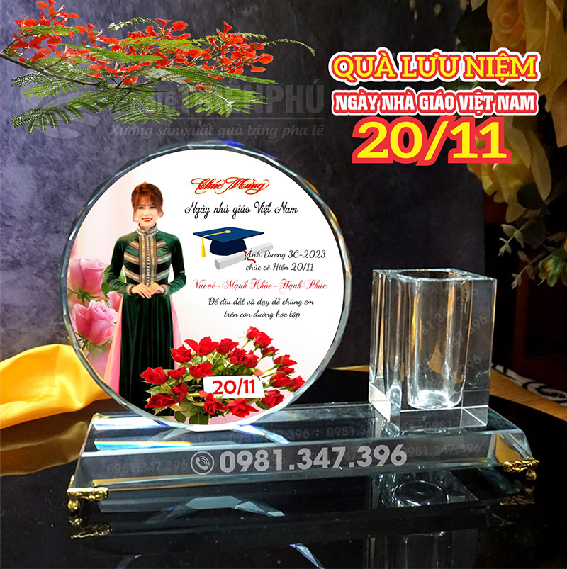 quà tặng 20/11 có cắm bút hình tròn 