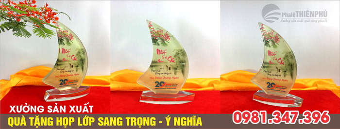 quà tặng thầy cô nhân ngày họp lớp hình cánh buồm cong