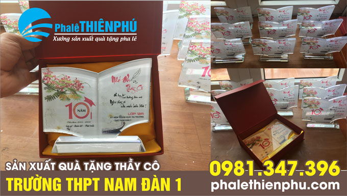 sản xuất quà tặng họp lớp 06